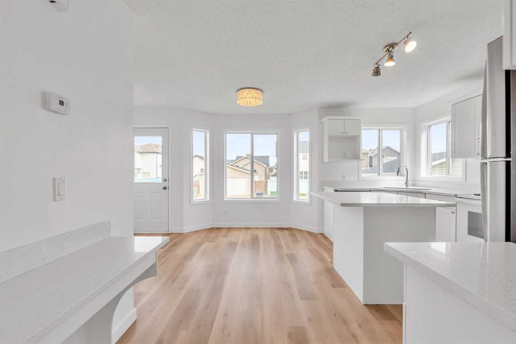 1149 Martindale Boulevard Ne, Calgary, AB - Indoor Photo Showing Other Room