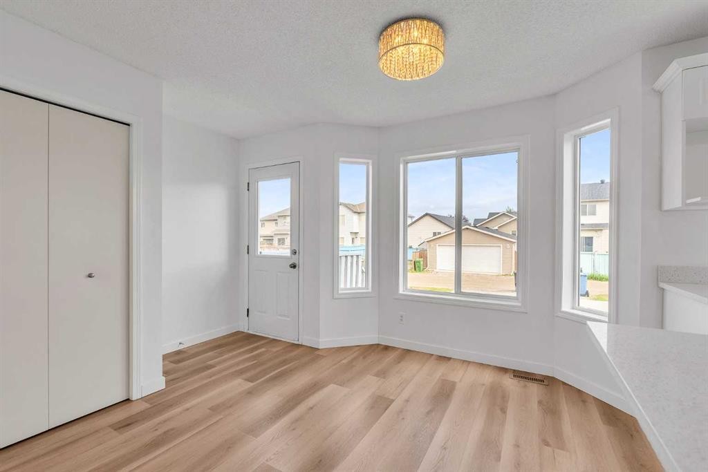 1149 Martindale Boulevard Ne, Calgary, AB - Indoor Photo Showing Other Room