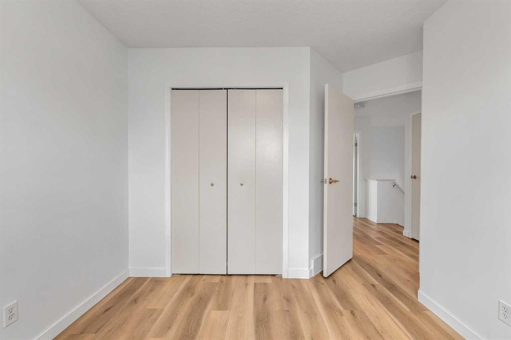 1149 Martindale Boulevard Ne, Calgary, AB - Indoor Photo Showing Other Room