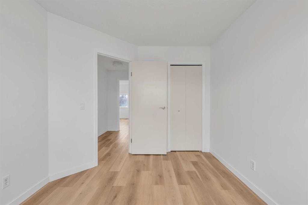 1149 Martindale Boulevard Ne, Calgary, AB - Indoor Photo Showing Other Room