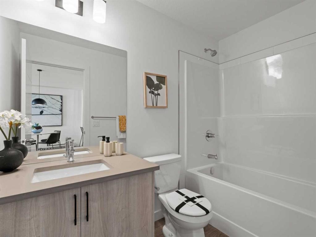 A109-2026 81 Street Sw, Calgary, AB - Indoor Photo Showing Bathroom