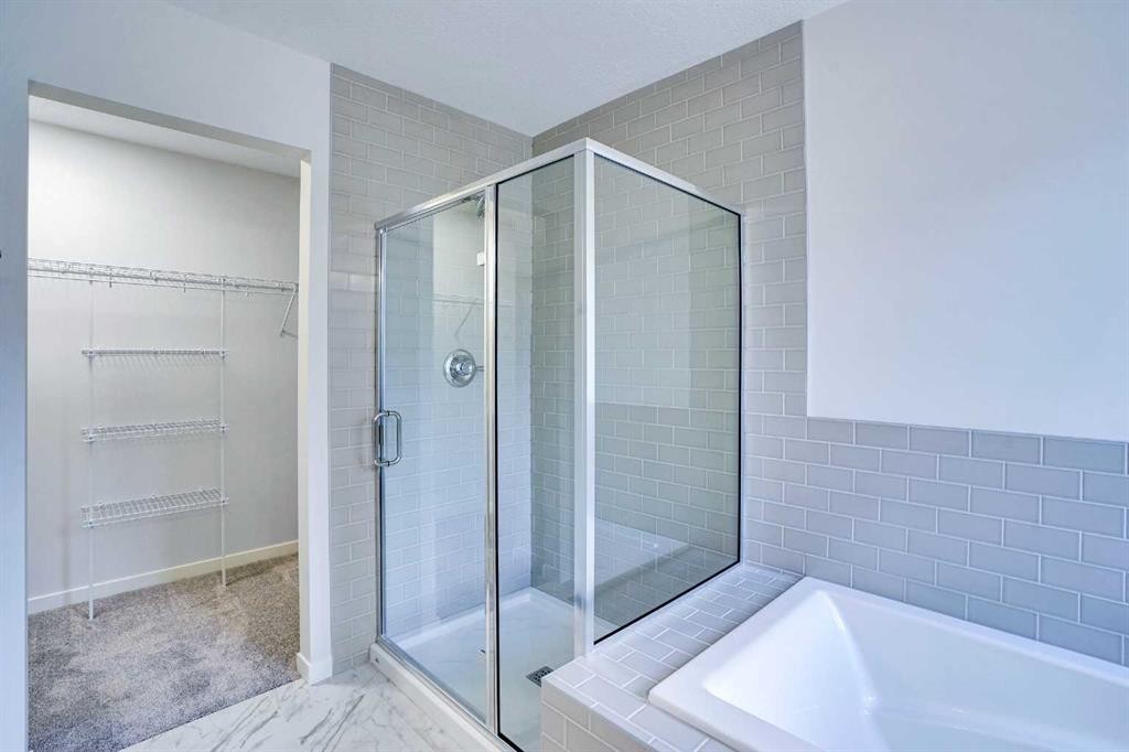312 Edith Place Nw, Calgary, AB - Indoor Photo Showing Bathroom