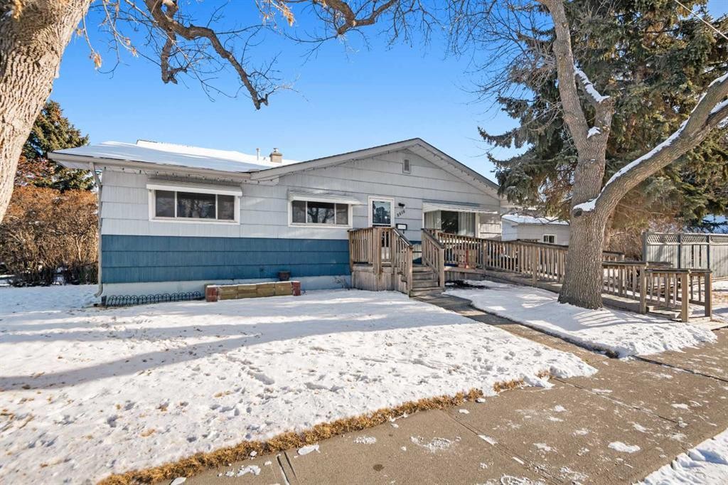 2616 22 Street Nw, Calgary, AB - Outdoor