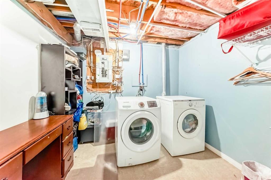 79 Hidden Crescent Nw, Calgary, AB - Indoor Photo Showing Laundry Room