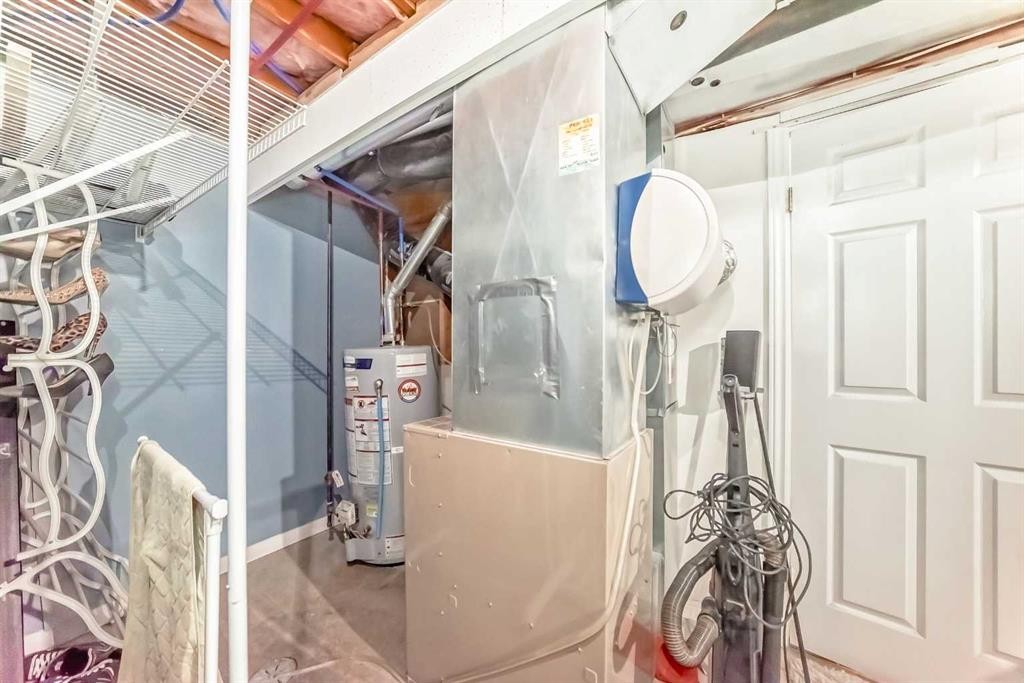 79 Hidden Crescent Nw, Calgary, AB - Indoor