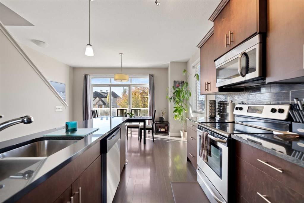 126 Skyview Ranch Road Ne, Calgary, AB - Indoor Photo Showing Kitchen With Double Sink
