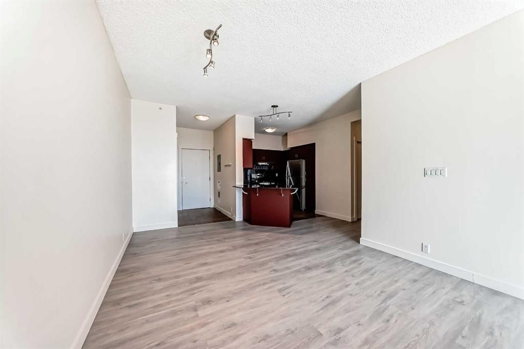1308-8710 Horton Road Sw, Calgary, AB - Indoor Photo Showing Other Room