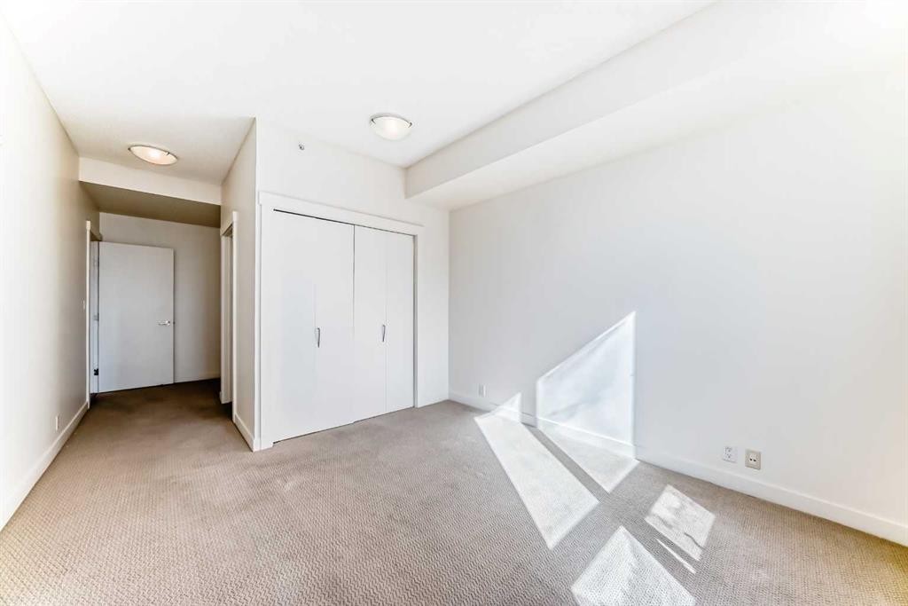 1308-8710 Horton Road Sw, Calgary, AB - Indoor Photo Showing Other Room