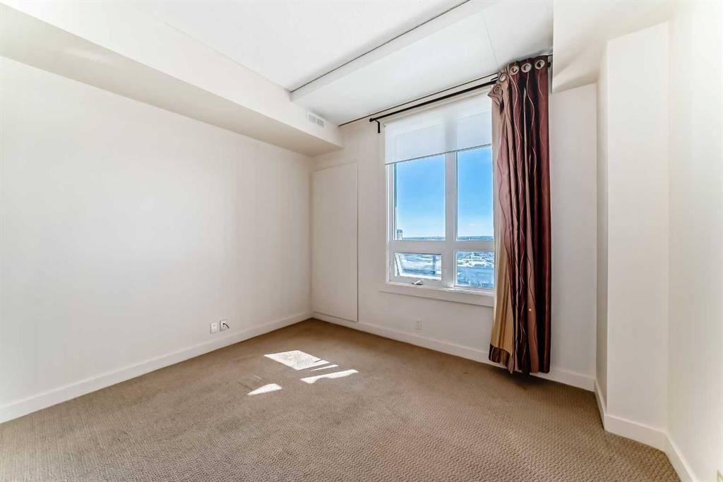 1308-8710 Horton Road Sw, Calgary, AB - Indoor Photo Showing Other Room