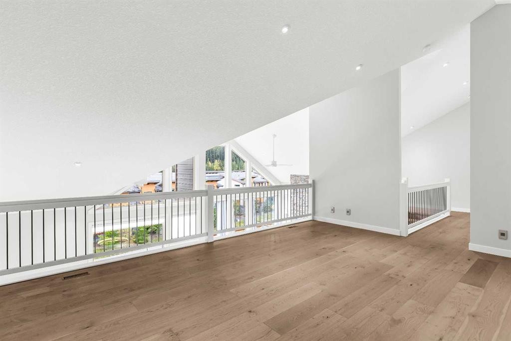 204-105 Stewart Creek Rise Sw, Canmore, AB - Photo Showing Other Room