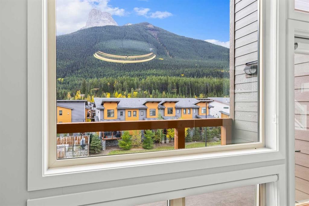 204-105 Stewart Creek Rise Sw, Canmore, AB - Photo Showing Other Room