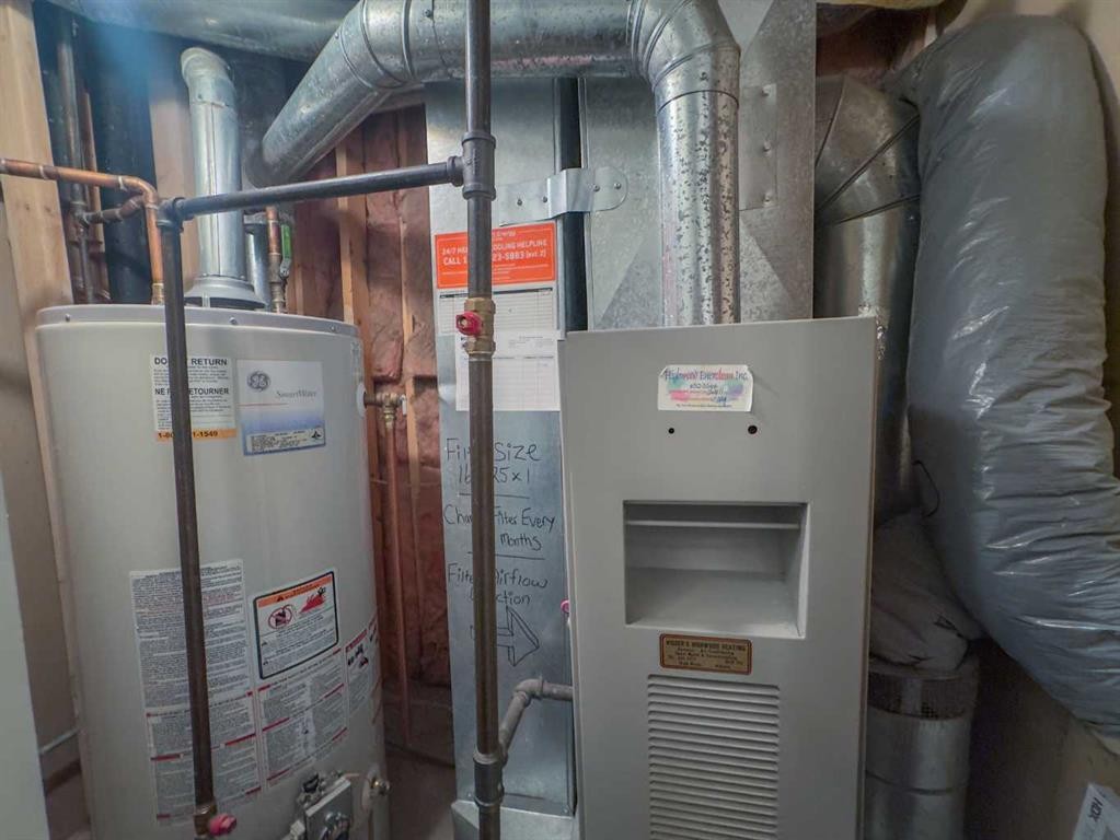 3 Alberta Avenue, Okotoks, AB - Indoor Photo Showing Basement