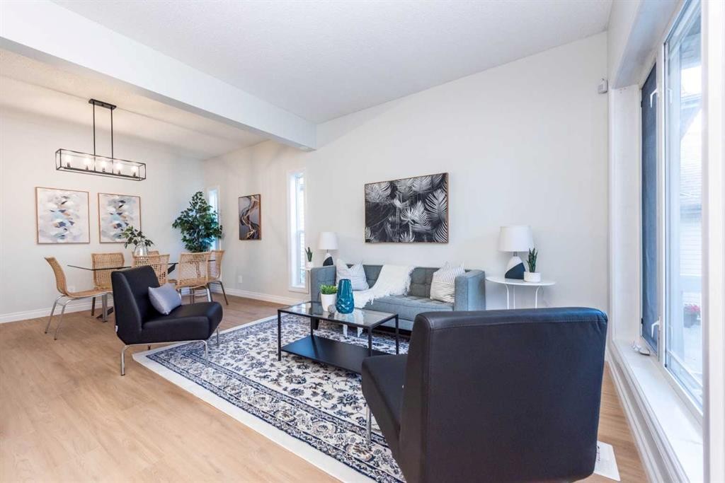 181 Chapala Drive Se, Calgary, AB - Indoor Photo Showing Living Room