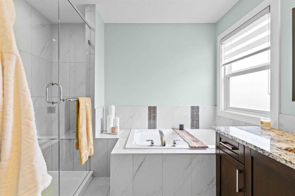 148 Baysprings Court Sw, Airdrie, AB - Indoor Photo Showing Bathroom