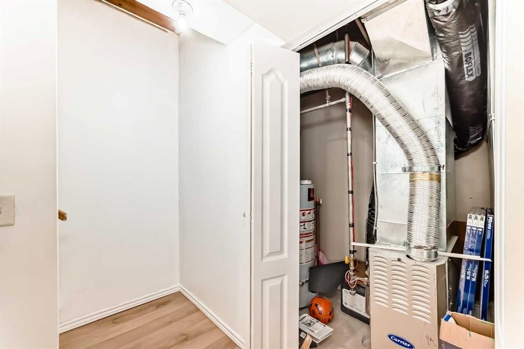 402-2066 Luxstone Boulevard Sw, Airdrie, AB - Indoor