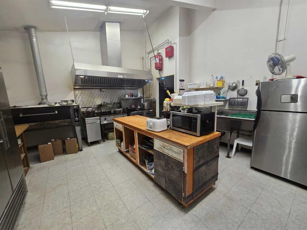 215 4 Avenue, Warner, AB