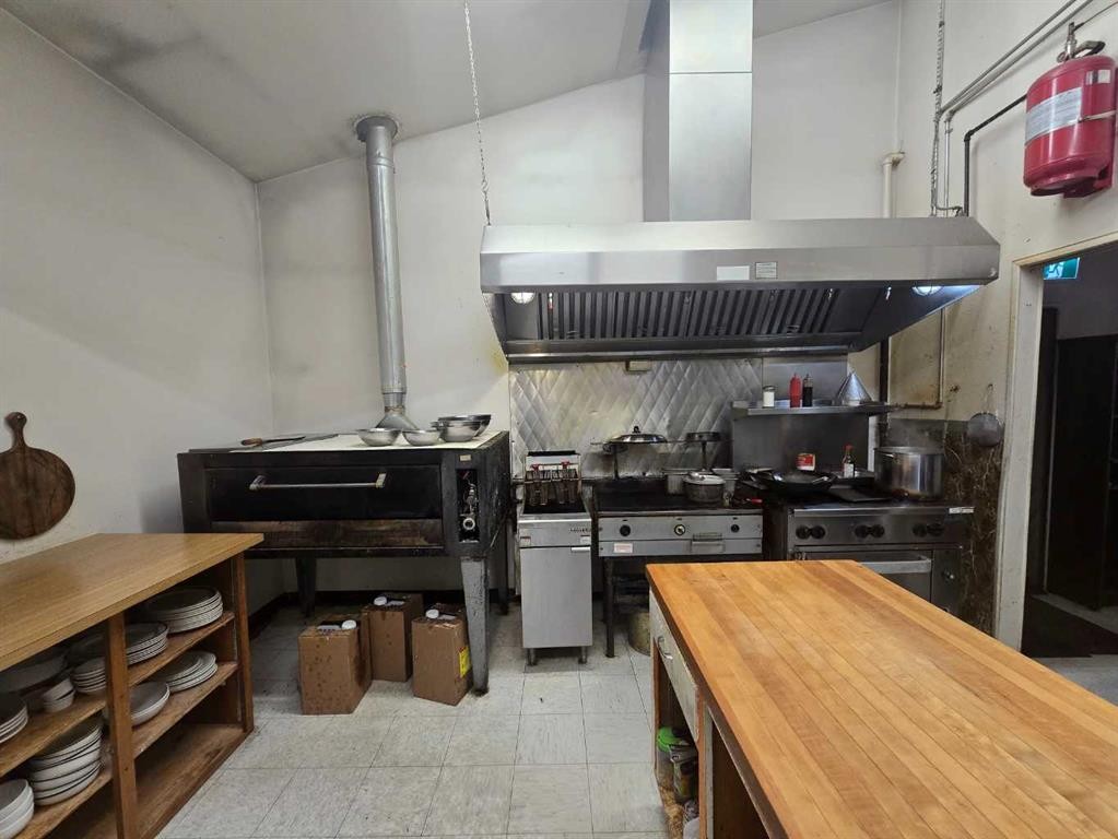 215 4 Avenue, Warner, AB