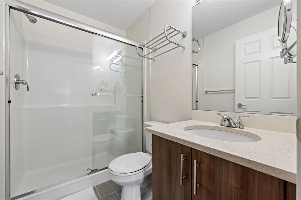 3308-215 Legacy Boulevard Se, Calgary, AB - Indoor Photo Showing Bathroom