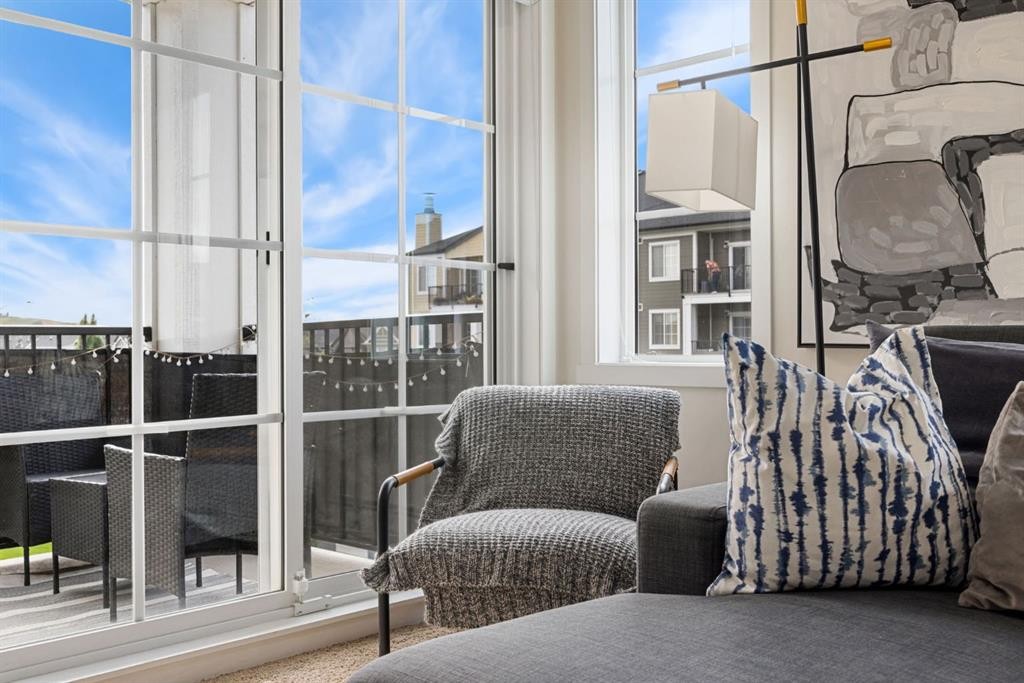 3308-215 Legacy Boulevard Se, Calgary, AB - Indoor Photo Showing Other Room