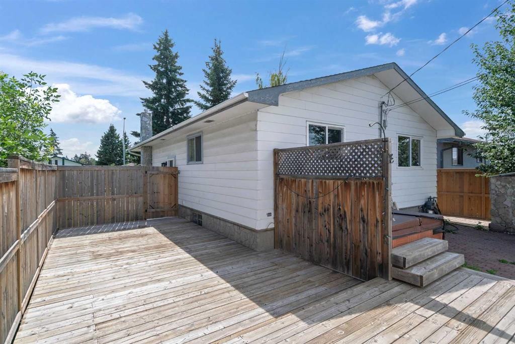 84 Maranda Close Ne, Calgary, AB - Outdoor With Deck Patio Veranda With Exterior