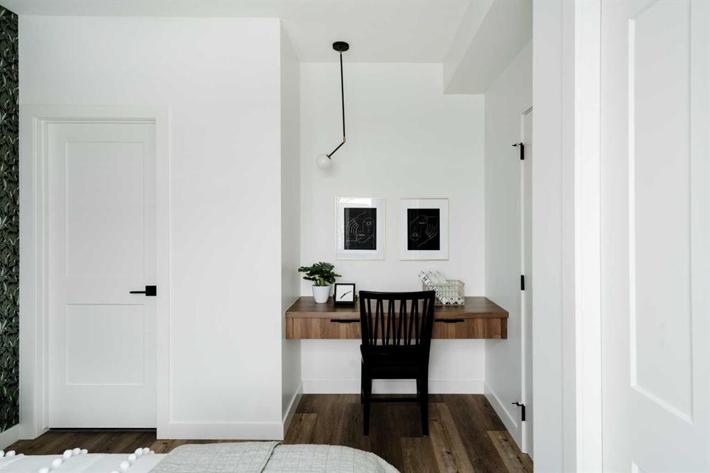 1313-14910 1 Street Nw, Calgary, AB - Indoor