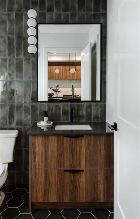 1313-14910 1 Street Nw, Calgary, AB - Indoor Photo Showing Bathroom