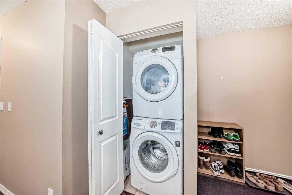 119-6000 Somervale Court Sw, Calgary, AB - Indoor Photo Showing Laundry Room