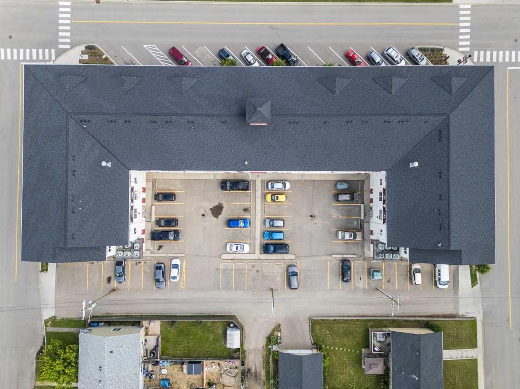 308-1010 Railway Street, Crossfield, AB -