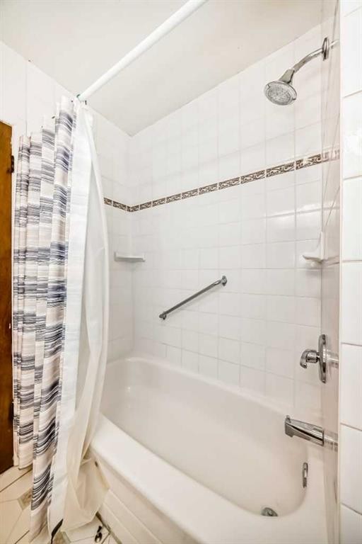 5115 5 Street Sw, Calgary, AB - Indoor Photo Showing Bathroom