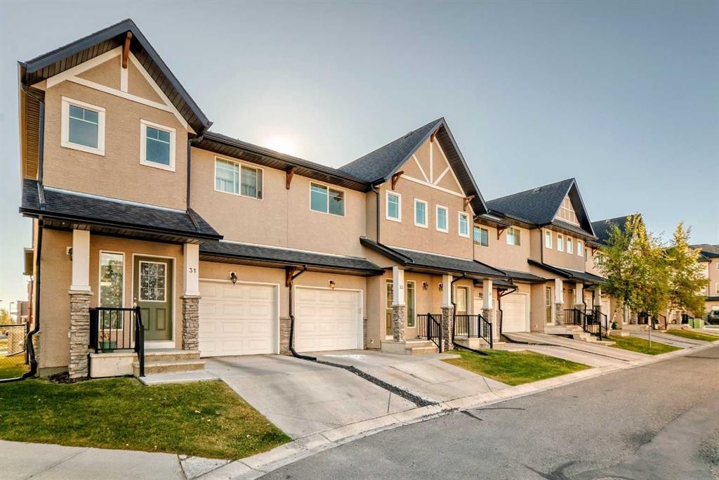 33 Cimarron Vista Gardens, Okotoks, AB - Outdoor With Facade
