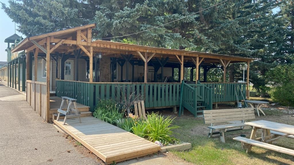 230 7 Avenue, Bow Island, AB