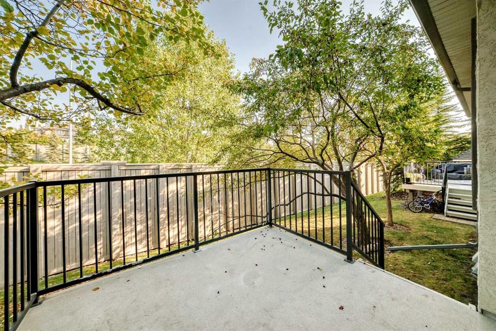 92 Simcoe Place Sw, Calgary, AB - Outdoor