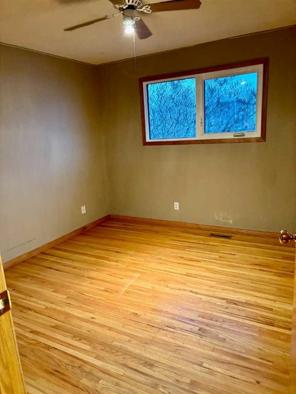 7711 Bowcliffe Crescent Nw, Calgary, AB - Indoor Photo Showing Other Room