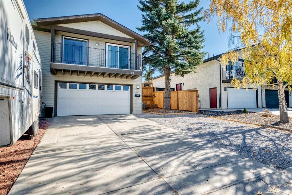 40 Glenpatrick Crescent, Cochrane, AB - Outdoor With Balcony
