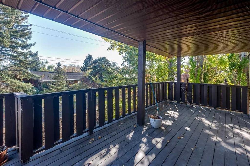 433 Regal Crescent, Trochu, AB - Outdoor With Deck Patio Veranda With Exterior