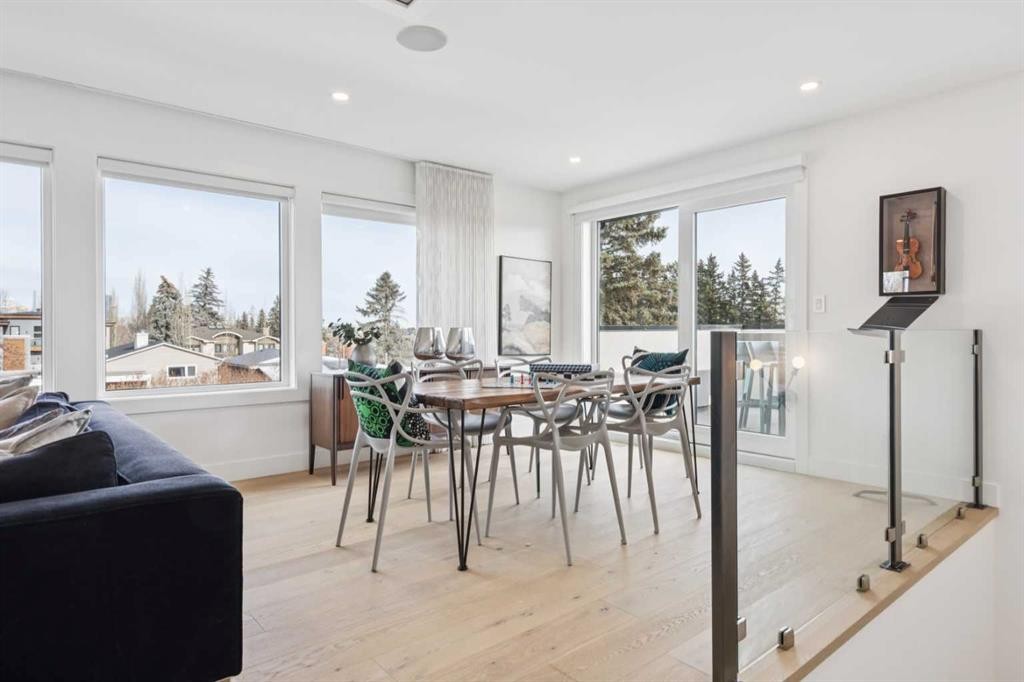 708 Crescent Boulevard Sw, Calgary, AB - Indoor