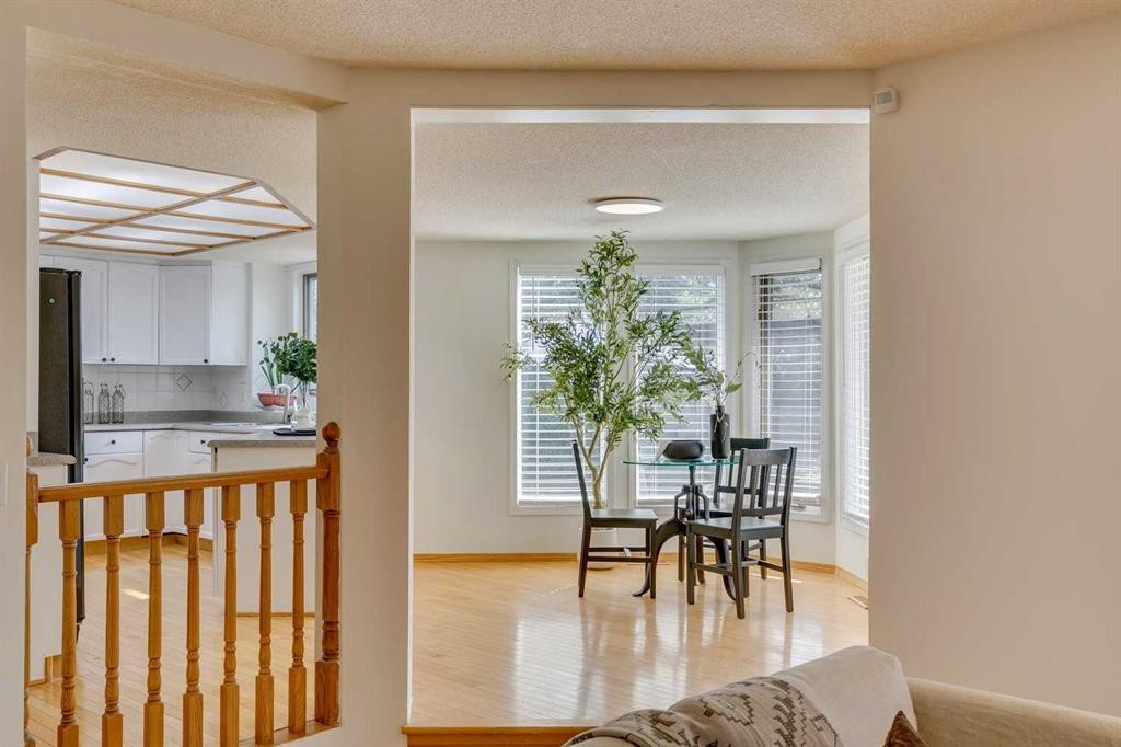 33 Shawnee View Sw, Calgary, AB - Indoor