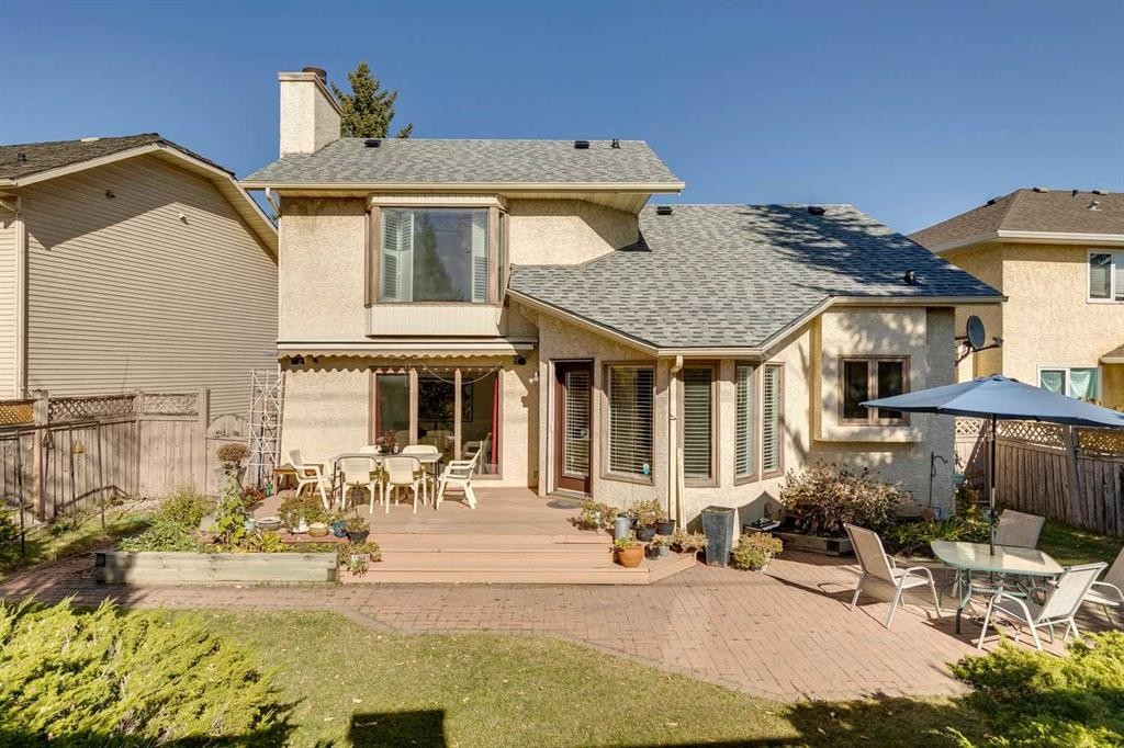 33 Shawnee View Sw, Calgary, AB - Outdoor With Deck Patio Veranda