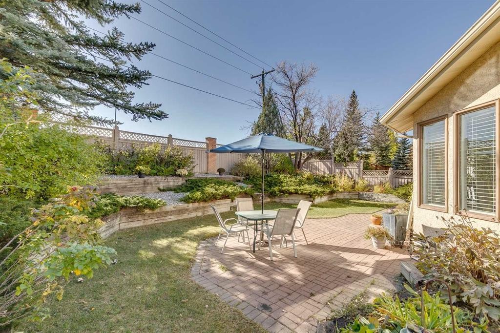 33 Shawnee View Sw, Calgary, AB - Outdoor