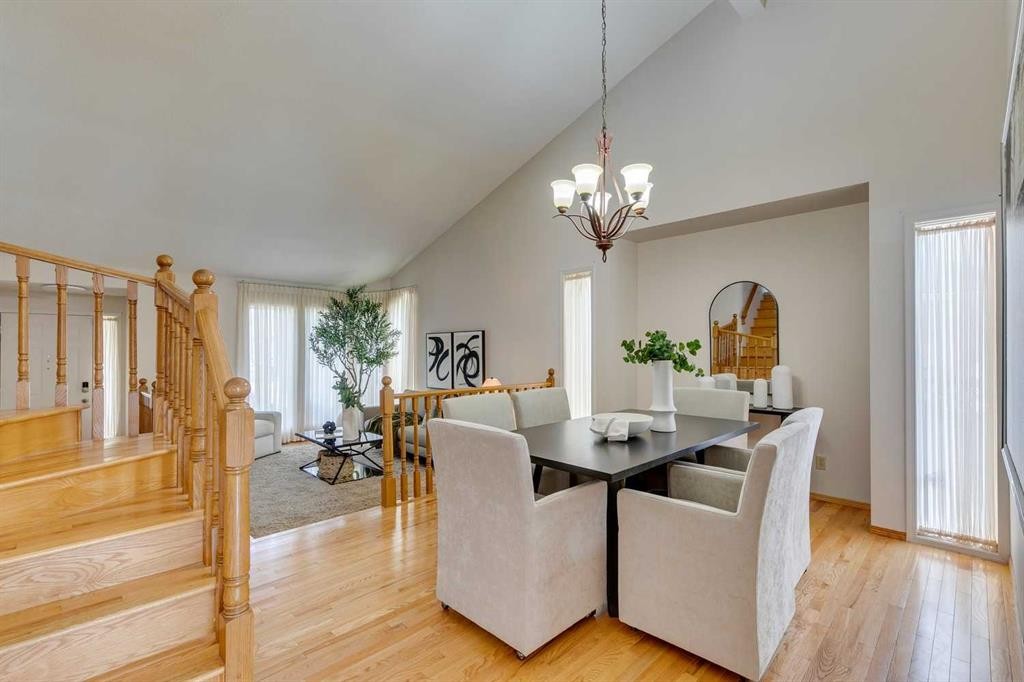 33 Shawnee View Sw, Calgary, AB - Indoor Photo Showing Dining Room