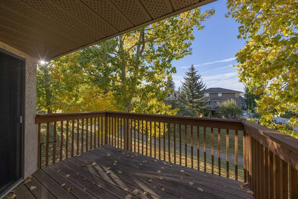 52 Sandarac Circle Nw, Calgary, AB - Outdoor With Exterior