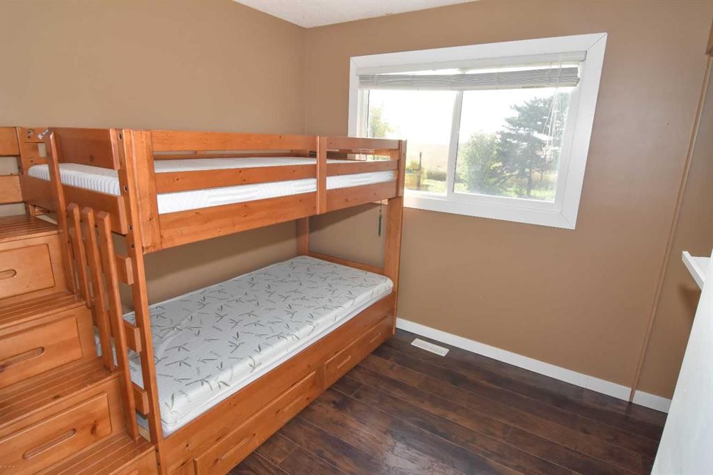 230054 Range Road 255, Rural Wheatland County, AB - Indoor