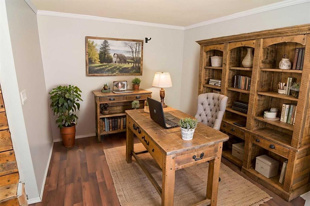 230054 Range Road 255, Rural Wheatland County, AB - Indoor Photo Showing Office