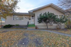 71 Rosery Drive NW Calgary, AB T2K 1L4