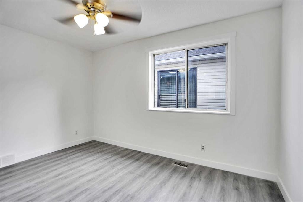 6032 Martingrove Road, Calgary, AB - Indoor Photo Showing Other Room