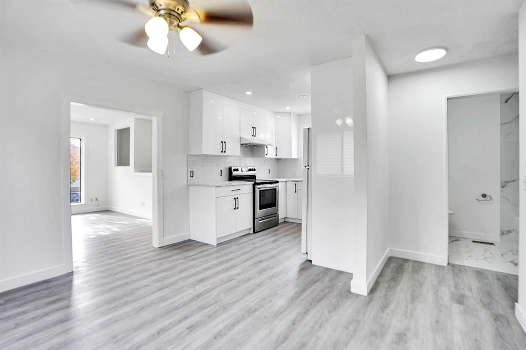 6032 Martingrove Road, Calgary, AB - Indoor Photo Showing Kitchen