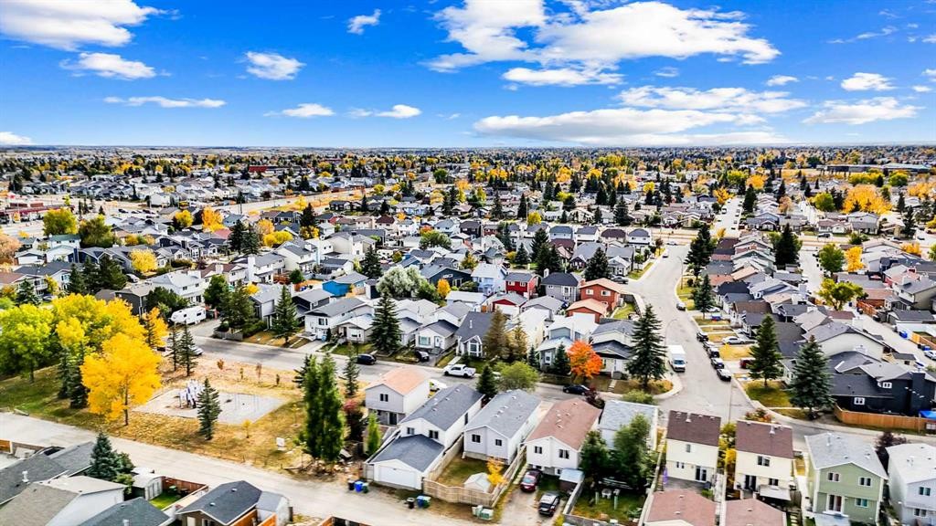 6032 Martingrove Road, Calgary, AB - Outdoor With View