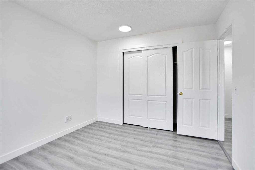 6032 Martingrove Road, Calgary, AB - Indoor Photo Showing Other Room