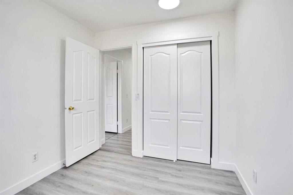 6032 Martingrove Road, Calgary, AB - Indoor Photo Showing Other Room