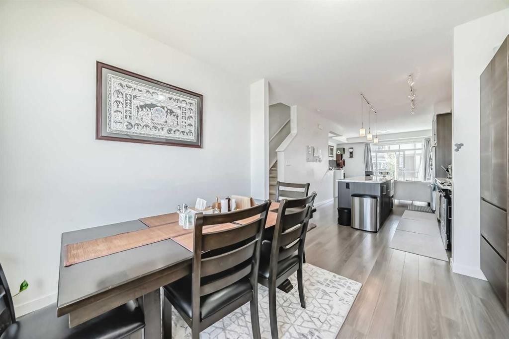 122 Sherwood Lane Nw, Calgary, AB - Indoor Photo Showing Dining Room